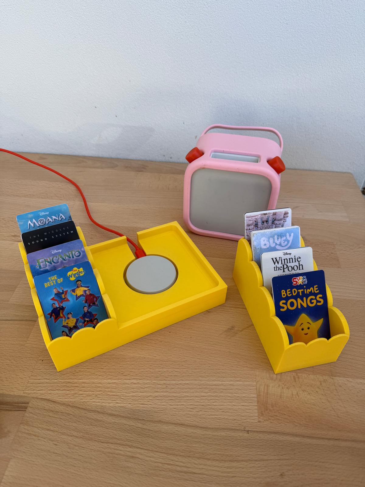Scolloped Yoto Card Holder